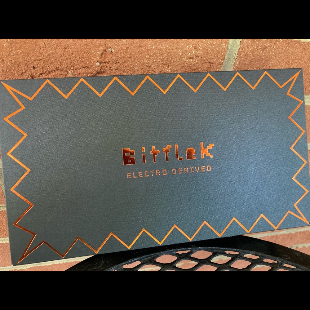 Bitflek black leather embossed wallet. New in box. - Picture 4 of 7